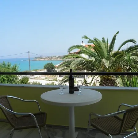 Ammes Apartahotel 3*