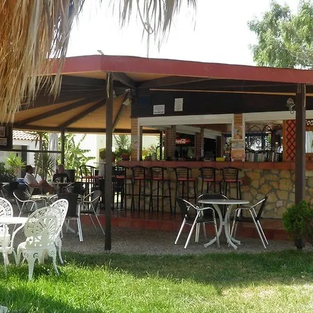 Ammes Aparthotel 3*