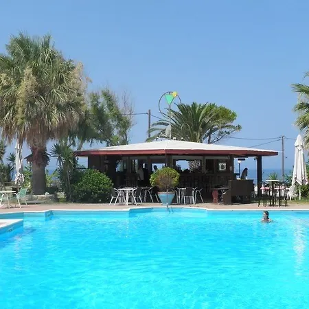 Апарт-отель Ammes Livathos (Kefalonia)